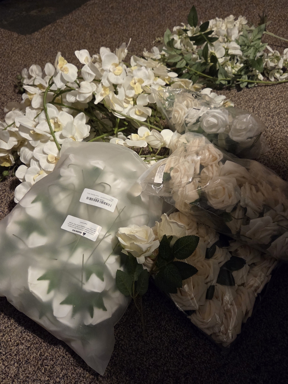 White and Cream Artificial Floral Stem Bundle - Unbranded